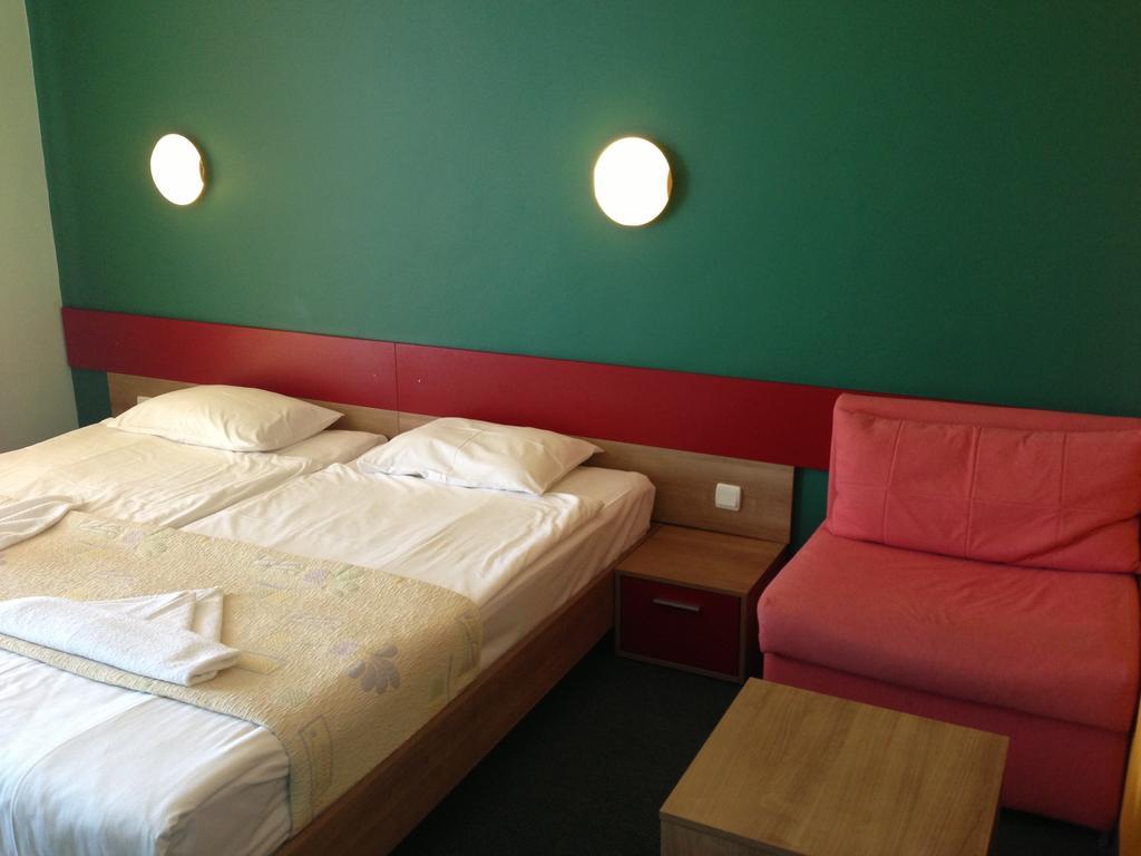 Kiparisite Hotel Slantschew brjag Exterior foto